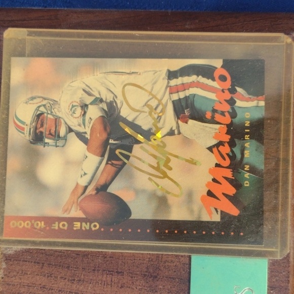 Dan Marino Framed Plagues(2) - Picture 5 of 8